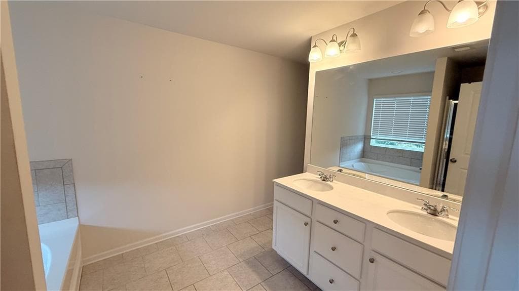 3 bedroom, 3 bathroom, 1,528 sq ft townhouse for sale at 7085 GLADSTONE Circle, Stonecrest, GA 30038 — photo 10