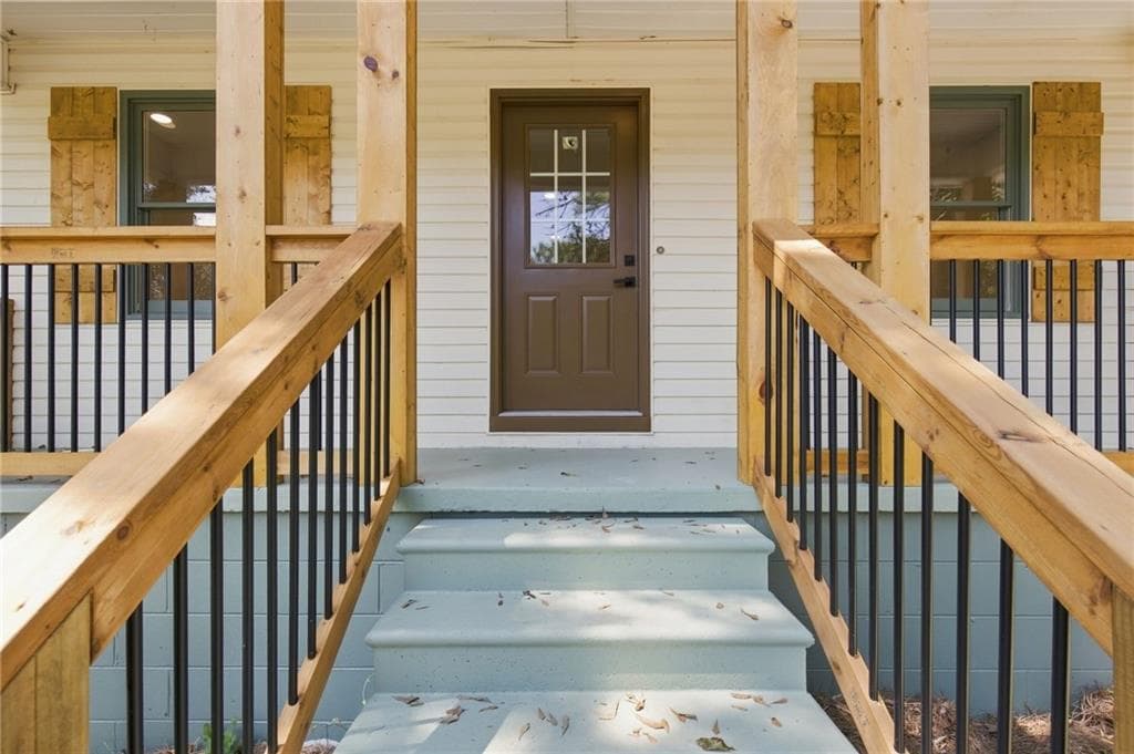 3 bedroom, 2 bathroom, 1,137 sq ft single family residence under contract at 131 Hummingbird Lane, Calhoun, GA 30701 — photo 7