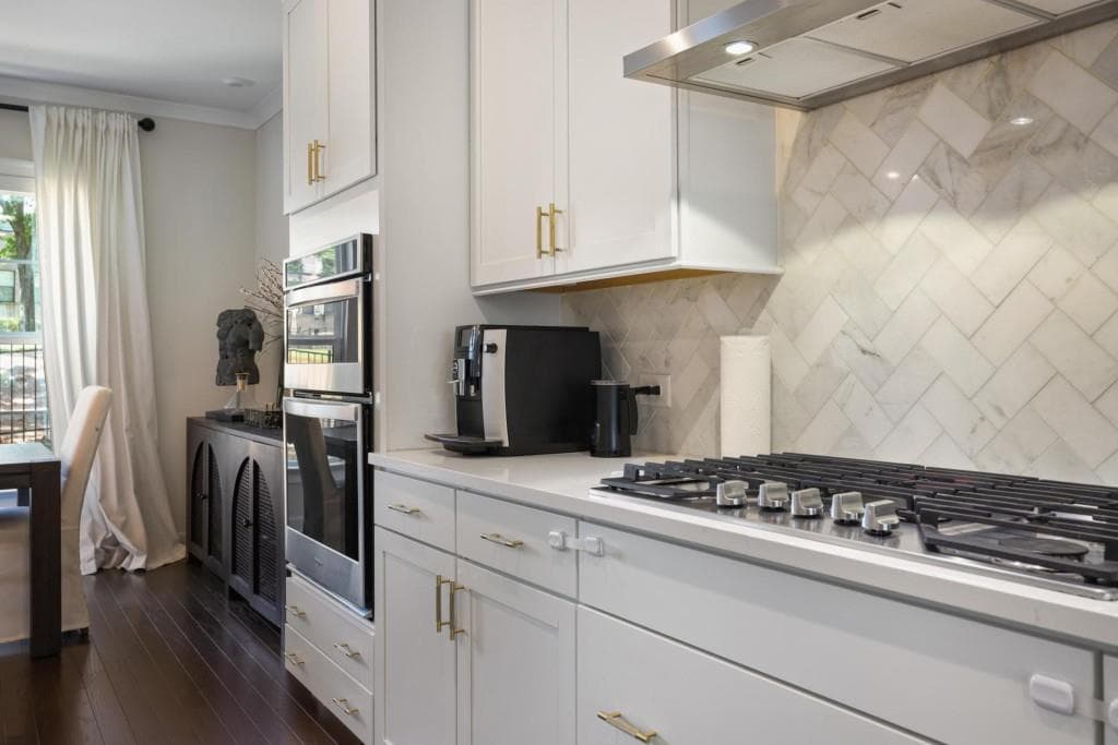 3 bedroom, 5 bathroom, 2,656 sq ft townhouse for sale at 1008 Burnside Lane, Atlanta, GA 30318 — photo 6