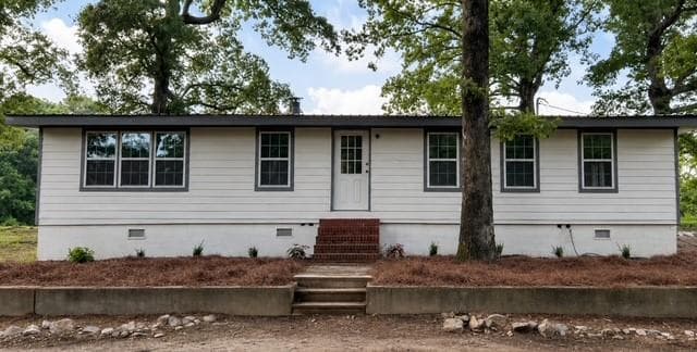 3 bedroom, 2 bathroom, 2,526 sq ft single family residence for sale at 634 Duncan Road, Oxford, GA 30054