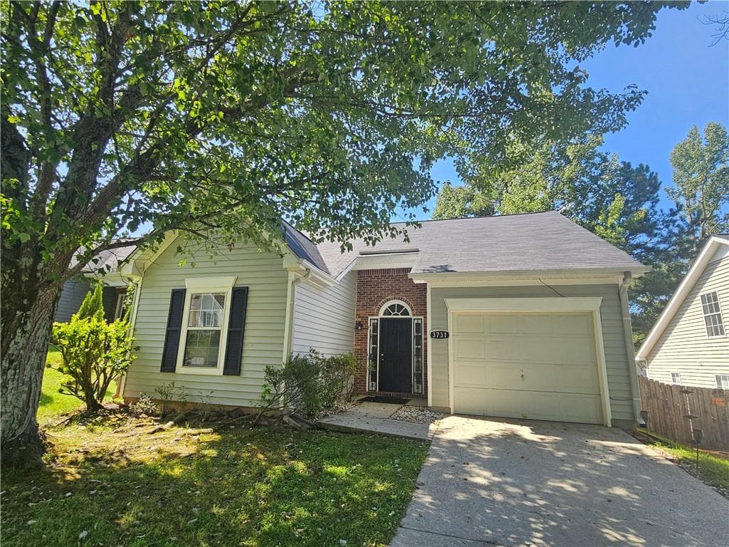 3 bedroom, 2 bathroom, 1,060 sq ft single family residence under contract at 3731 Mays Crossing, Atlanta, GA 30331