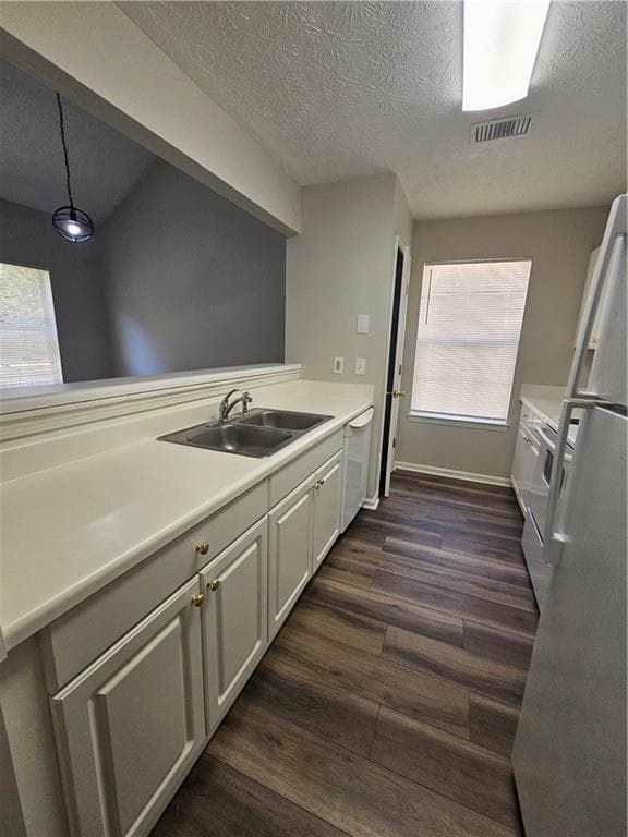 3 bedroom, 2 bathroom, 1,060 sq ft single family residence under contract at 3731 Mays Crossing, Atlanta, GA 30331 — photo 9