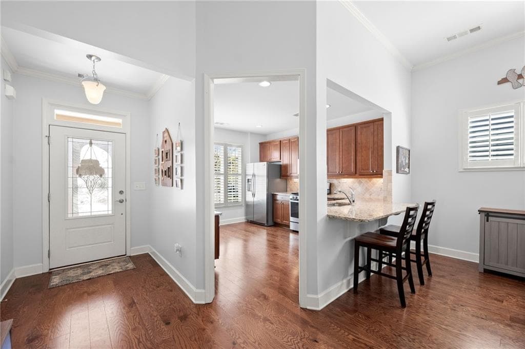 3 bedroom, 2 bathroom, 2,020 sq ft single family residence for sale at 3626 Majestic Oak Drive, Gainesville, GA 30504 — photo 5
