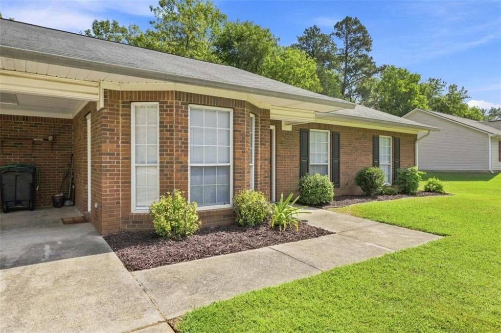 3 bedroom, 2 bathroom, 1,431 sq ft single family residence for sale at 12 Glenda Drive, Rome, GA 30165 — photo 4