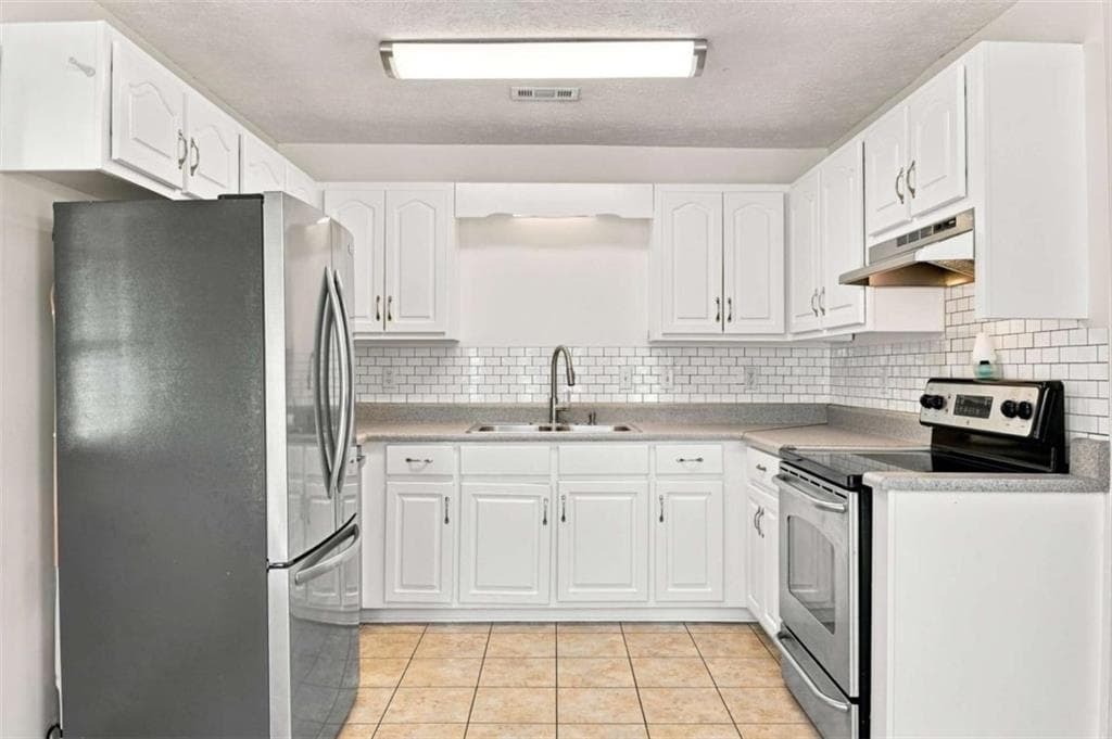 3 bedroom, 2 bathroom, 1,431 sq ft single family residence for sale at 12 Glenda Drive, Rome, GA 30165 — photo 6