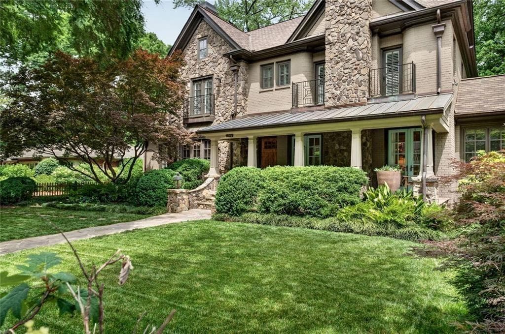 5 bedroom, 8 bathroom, 6,294 sq ft single family residence for sale at 1609 Nottingham Way, Atlanta, GA 30309 — photo 4