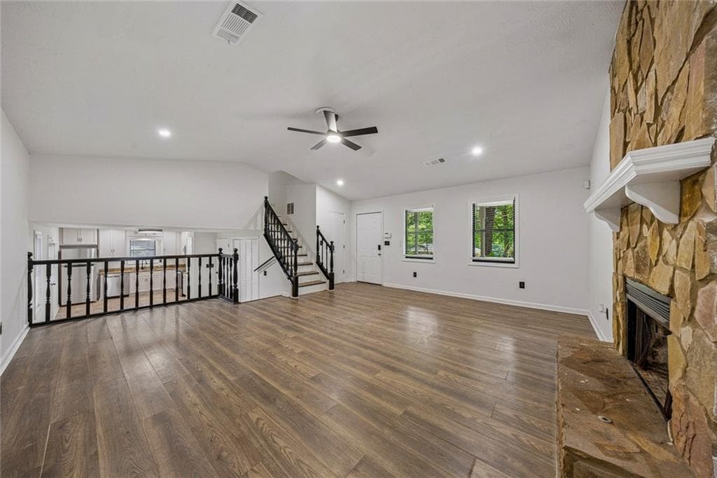 3 bedroom, 2 bathroom, 1,264 sq ft single family residence under contract at 627 Ridge Avenue, Stone Mountain, GA 30083 — photo 2