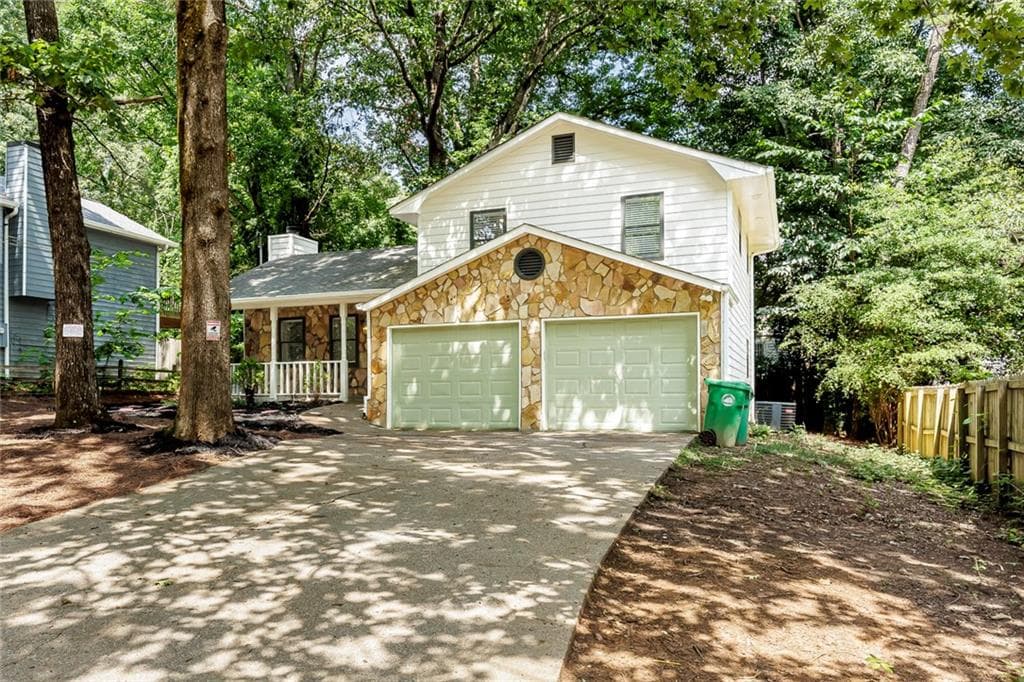 3 bedroom, 2 bathroom, 1,264 sq ft single family residence under contract at 627 Ridge Avenue, Stone Mountain, GA 30083 — photo 10