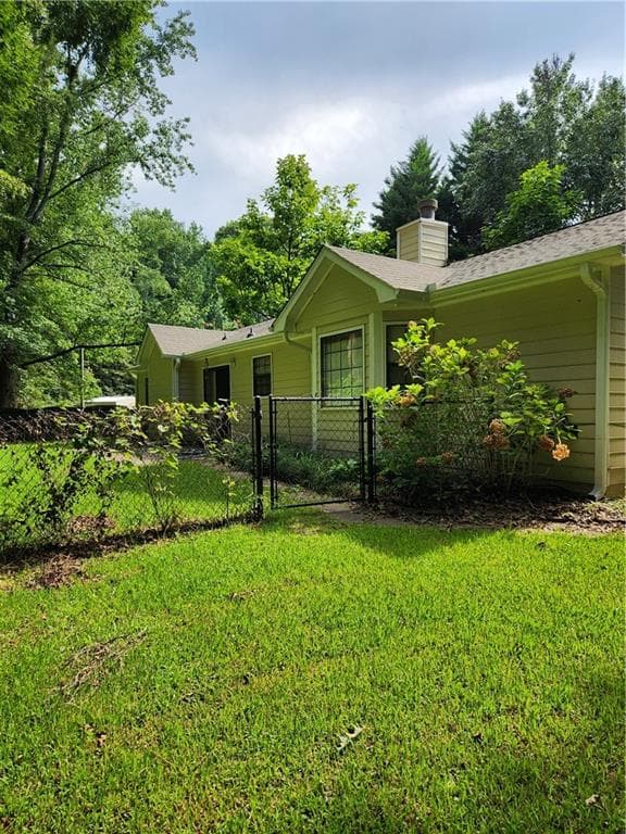 3 bedroom, 2 bathroom, 1,456 sq ft single family residence under contract at 881 June Ct, Jonesboro, GA 30238 — photo 3