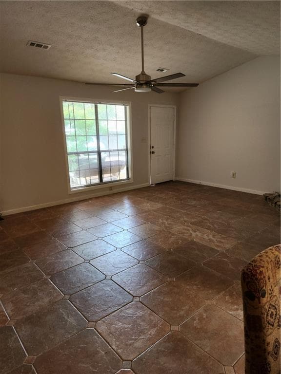 3 bedroom, 2 bathroom, 1,456 sq ft single family residence under contract at 881 June Ct, Jonesboro, GA 30238 — photo 5