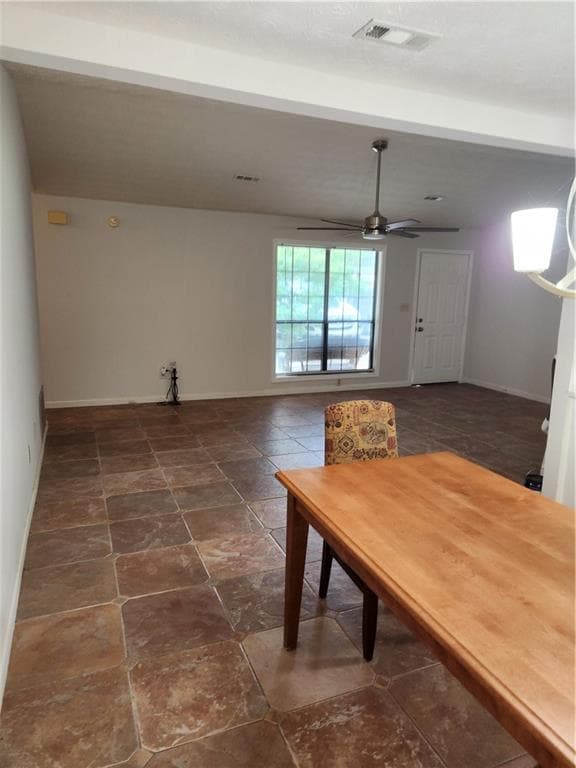 3 bedroom, 2 bathroom, 1,456 sq ft single family residence under contract at 881 June Ct, Jonesboro, GA 30238 — photo 7