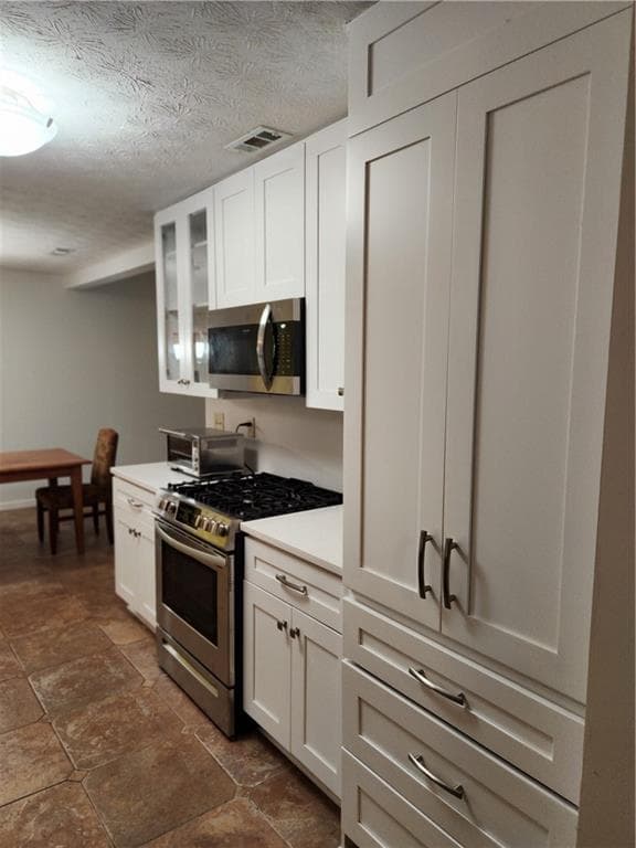 3 bedroom, 2 bathroom, 1,456 sq ft single family residence under contract at 881 June Ct, Jonesboro, GA 30238 — photo 8