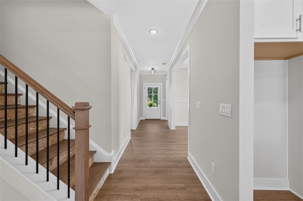 4 bedroom, 3 bathroom, 2,542 sq ft single family residence for sale at 4775 E Reed Road, Gainesville, GA 30507 — photo 6
