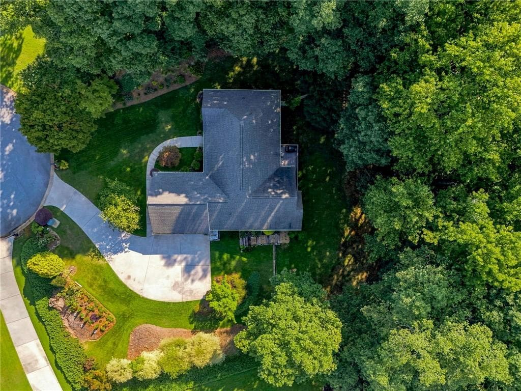 4 bedroom, 3 bathroom, 3,592 sq ft single family residence under contract at 4031 Princeton Place, Gainesville, GA 30507 — photo 5