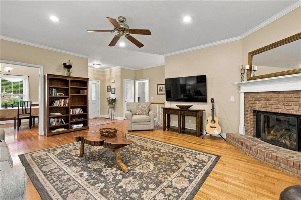 4 bedroom, 3 bathroom, 3,592 sq ft single family residence under contract at 4031 Princeton Place, Gainesville, GA 30507 — photo 9