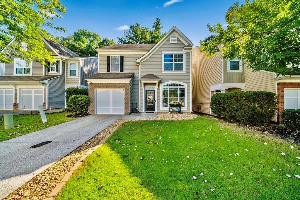 3 bedroom, 3 bathroom, 1,748 sq ft single family residence for sale at 100 Oleander Way, Canton, GA 30114 — photo 2