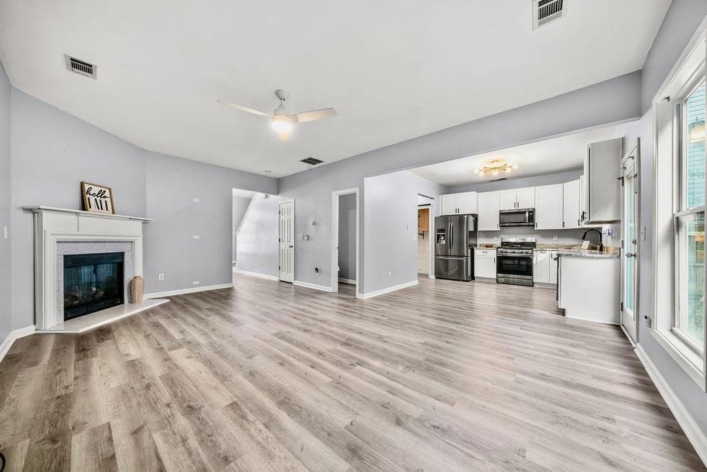 3 bedroom, 3 bathroom, 1,748 sq ft single family residence for sale at 100 Oleander Way, Canton, GA 30114 — photo 9