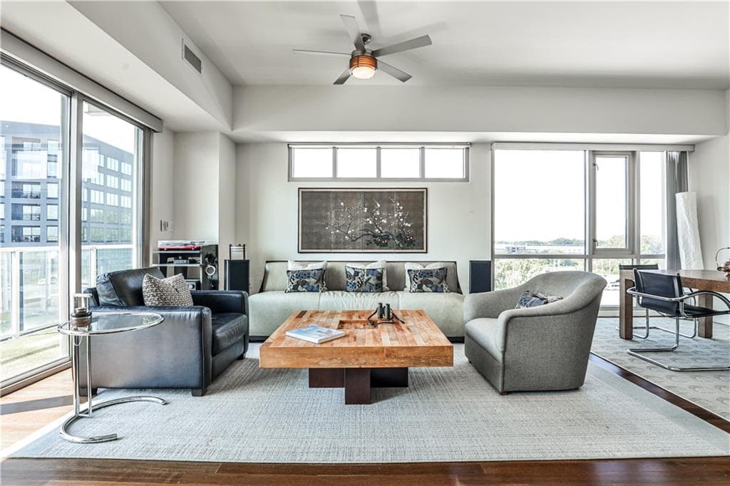 2 bedroom, 2 bathroom, 1,450 sq ft condominium for sale at 1100 Howell Mill Road 614, Atlanta, GA 30318 — photo 6
