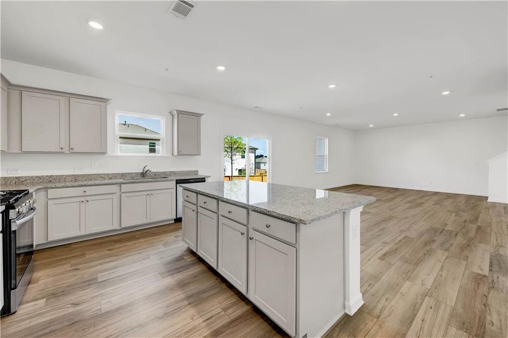 4 bedroom, 4 bathroom, 2,565 sq ft single family residence for sale at 2089 Pecan Drive, Douglasville, GA 30135 — photo 7