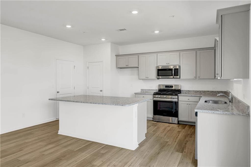 4 bedroom, 4 bathroom, 2,565 sq ft single family residence for sale at 2089 Pecan Drive, Douglasville, GA 30135 — photo 9