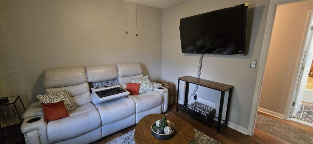 3 bedroom, 2 bathroom, 1,682 sq ft single family residence for sale at 6586 Deshon Circle, Lithonia, GA 30058 — photo 10