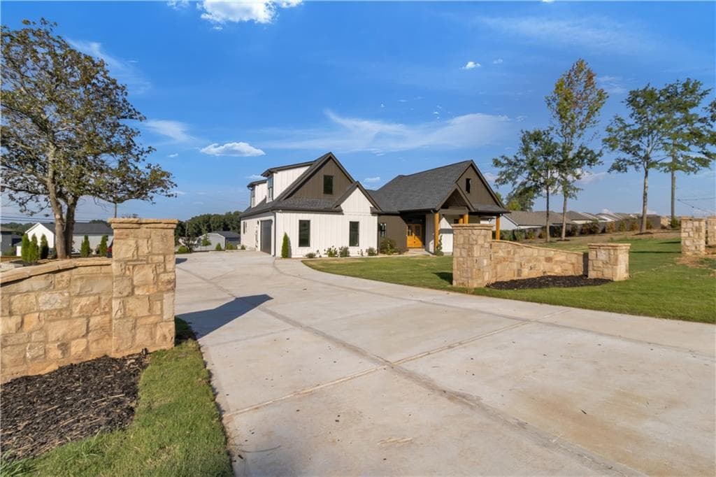 5 bedroom, 3 bathroom, 3,063 sq ft single family residence for rent at 524 Martins Chapel Road, Lawrenceville, GA 30045 for $4,000 a month — photo 1 of 67