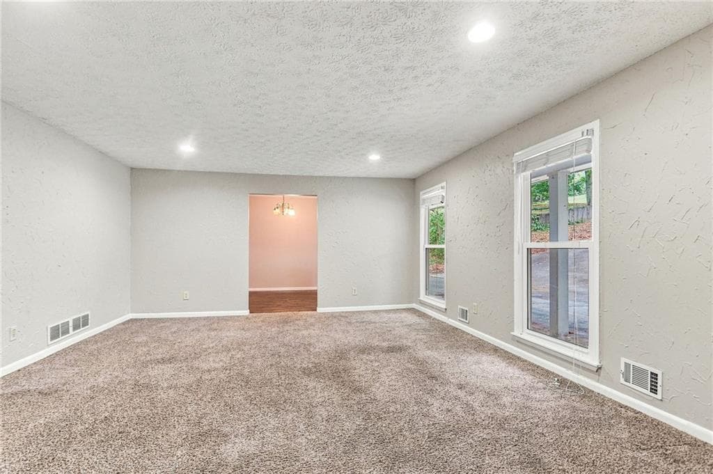 4 bedroom, 2 bathroom, 3,024 sq ft single family residence for sale at 2324 Sussex Court, Snellville, GA 30078 — photo 10