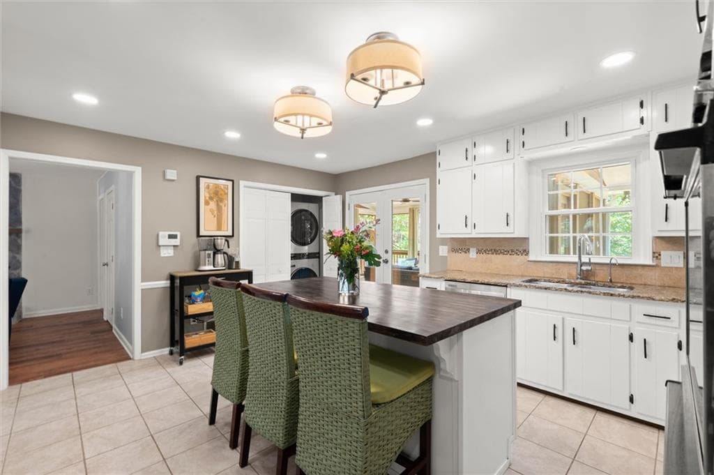 5 bedroom, 4 bathroom, 2,884 sq ft single family residence for sale at 4977 Kings Wood Drive, Roswell, GA 30075 — photo 8
