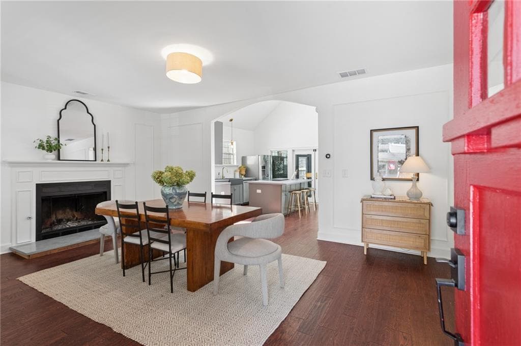 4 bedroom, 3 bathroom, 2,300 sq ft single family residence for sale at 973 Longley Avenue, Atlanta, GA 30318 — photo 3