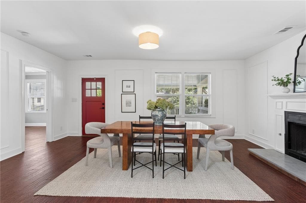 4 bedroom, 3 bathroom, 2,300 sq ft single family residence for sale at 973 Longley Avenue, Atlanta, GA 30318 — photo 4