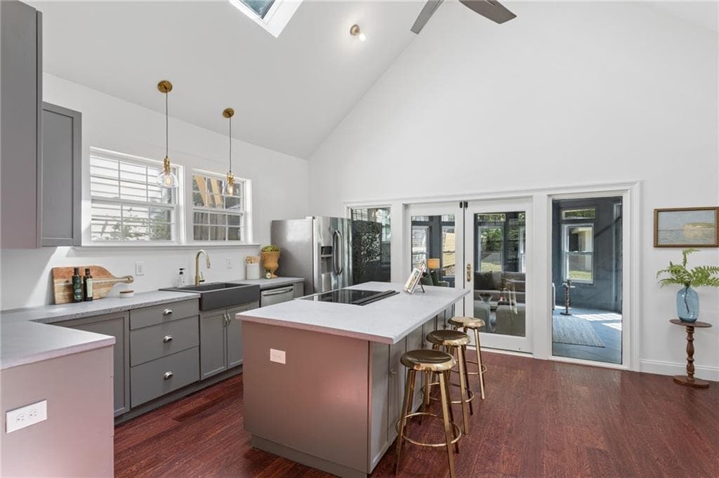 4 bedroom, 3 bathroom, 2,300 sq ft single family residence for sale at 973 Longley Avenue, Atlanta, GA 30318 — photo 6