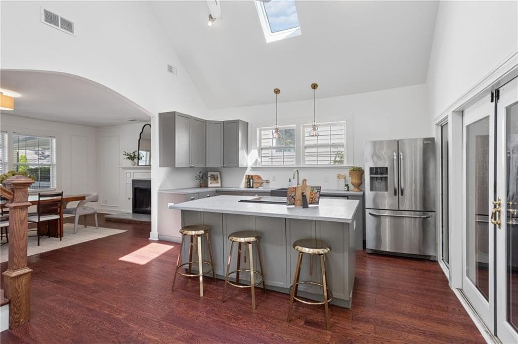 4 bedroom, 3 bathroom, 2,300 sq ft single family residence for sale at 973 Longley Avenue, Atlanta, GA 30318 — photo 8