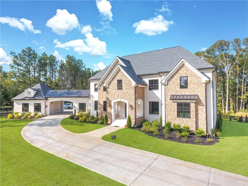 4 bedroom, 5 bathroom, 8,893 sq ft single family residence under contract at 15792 Thompson Road, Milton, GA 30004 — photo 2