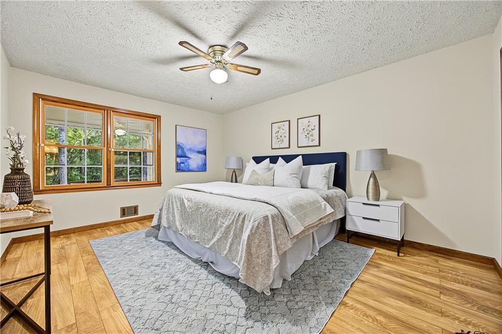 3 bedroom, 2 bathroom, 1,550 sq ft single family residence under contract at 1955 Mountain Trace, Canton, GA 30114 — photo 9