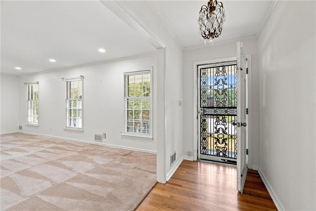 4 bedroom, 4 bathroom, 1,824 sq ft single family residence under contract at 2710 Tanglewood Trail, Atlanta, GA 30344 — photo 5