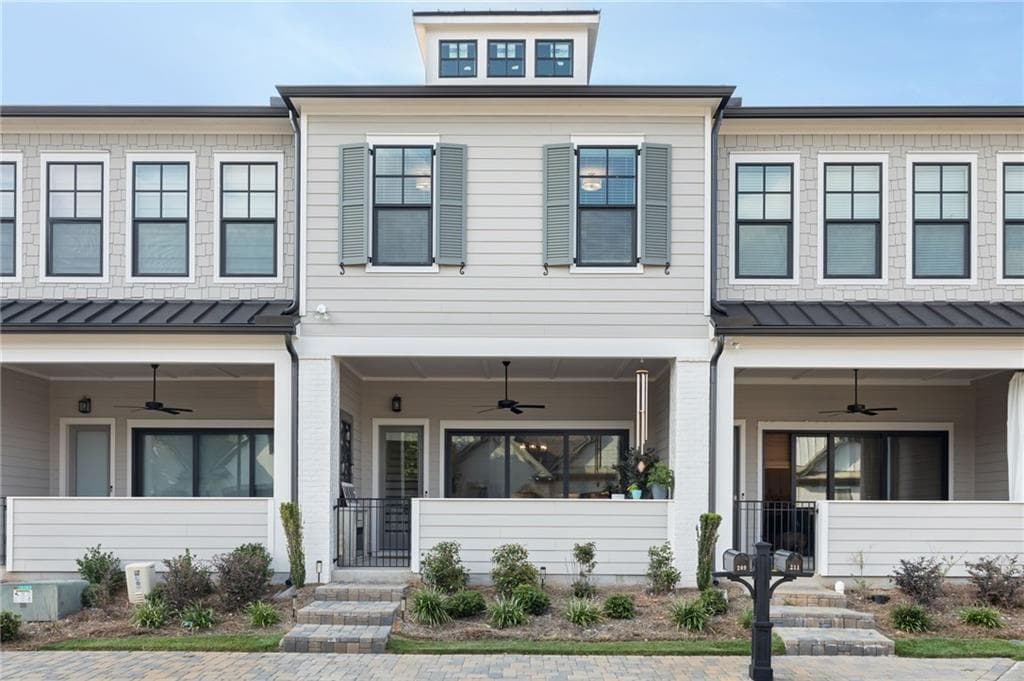 3 bedroom, 3 bathroom, 1,849 sq ft townhouse for rent at 211 Prairie Lane, Woodstock, GA 30189 for $3,100 a month — photo 1 of 23