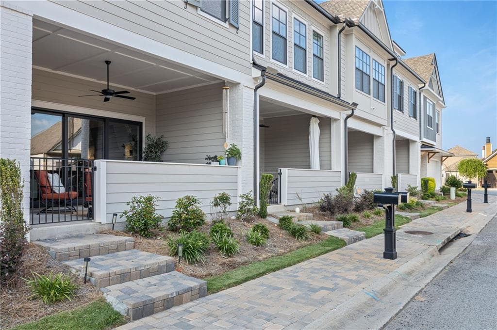 3 bedroom, 3 bathroom, 1,849 sq ft townhouse for rent at 211 Prairie Lane, Woodstock, GA 30189 for $3,100 a month — photo 2