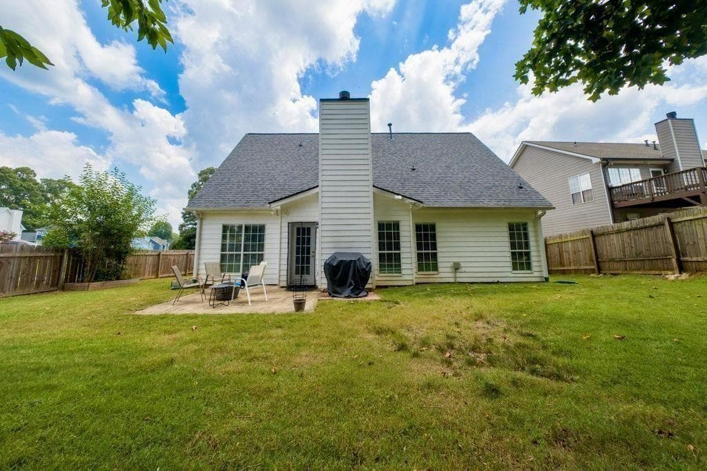 4 bedroom, 3 bathroom, 1,810 sq ft single family residence for sale at 225 Shadetree Lane, Lawrenceville, GA 30044 — photo 10