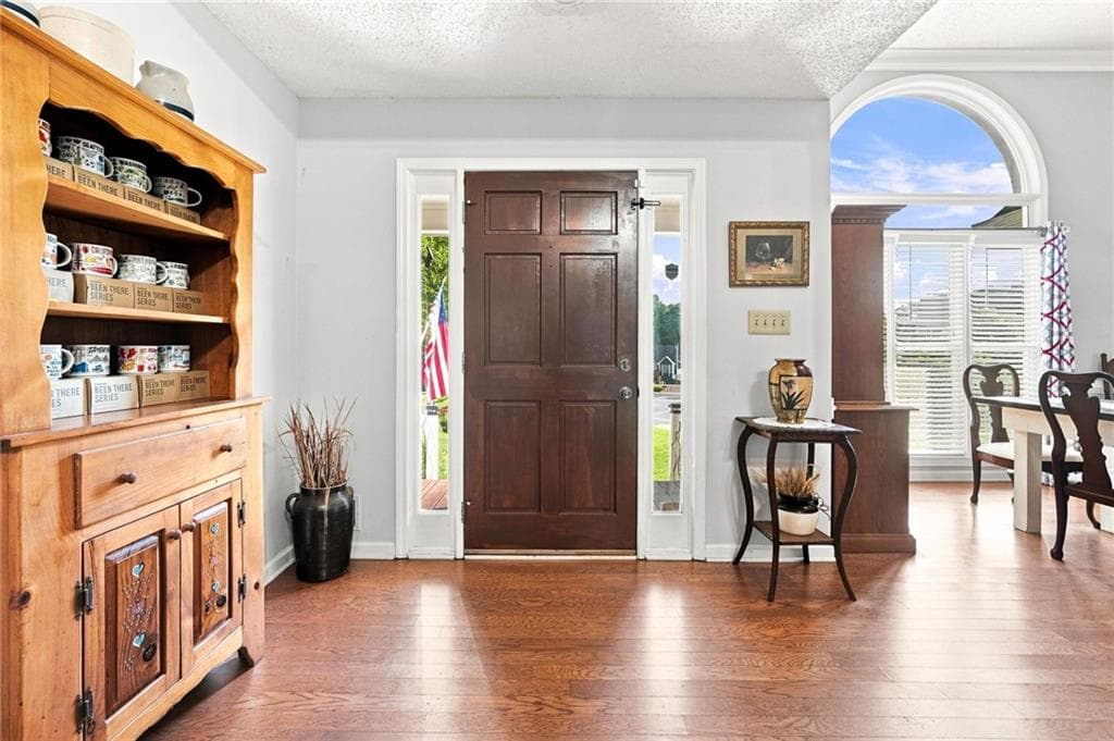 3 bedroom, 2 bathroom, 2,567 sq ft single family residence for sale at 77 Wilshire Walk, Douglasville, GA 30134 — photo 5
