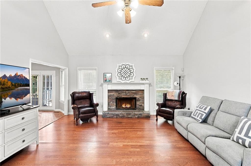 3 bedroom, 2 bathroom, 2,567 sq ft single family residence for sale at 77 Wilshire Walk, Douglasville, GA 30134 — photo 8
