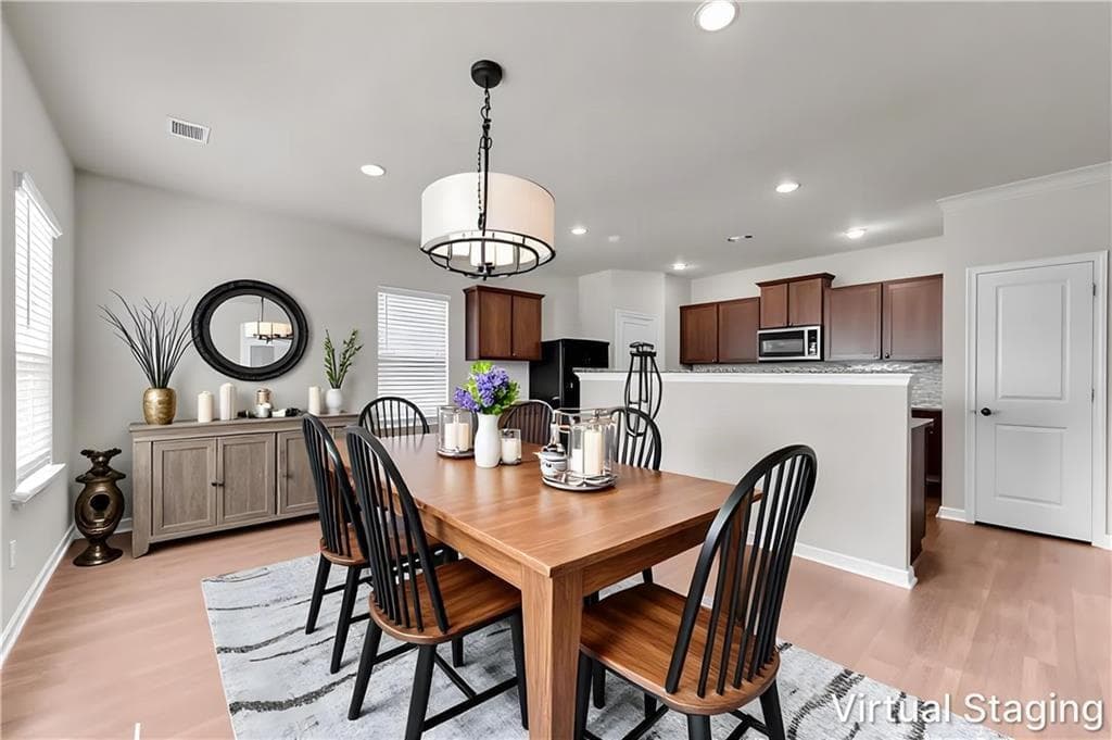 4 bedroom, 3 bathroom, 1,987 sq ft single family residence for sale at 872 Walnut Creek Circle, Pendergrass, GA 30567 — photo 4