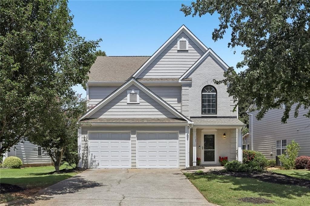3 bedroom, 3 bathroom, 2,216 sq ft single family residence under contract at 2375 Ashton Drive, Roswell, GA 30076