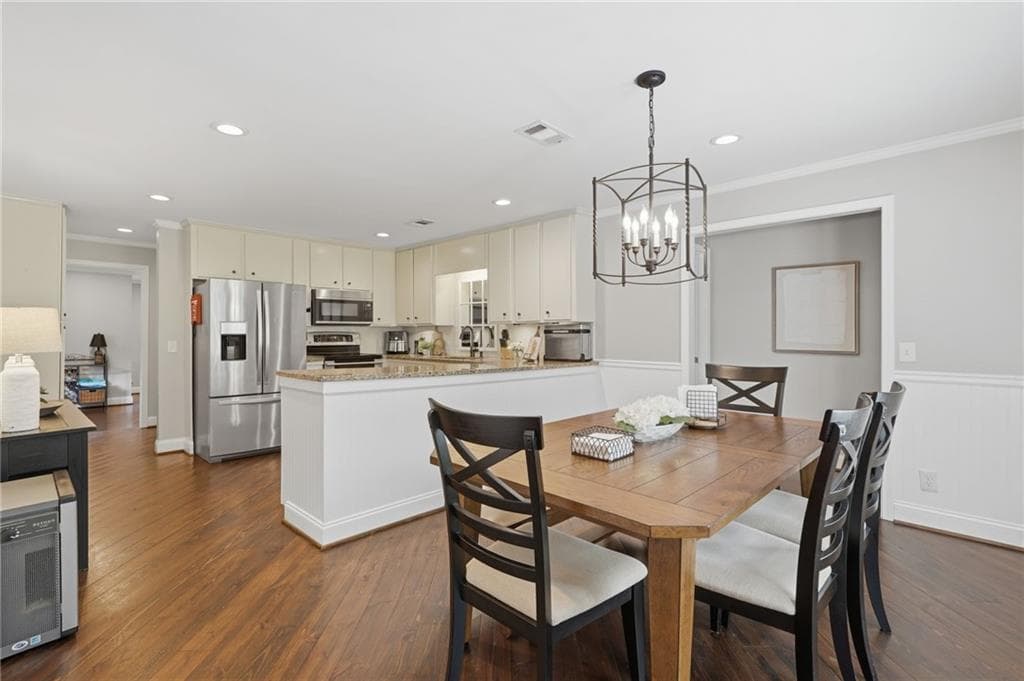 4 bedroom, 3 bathroom, 2,049 sq ft single family residence for sale at 364 Holly Street, Canton, GA 30114 — photo 9