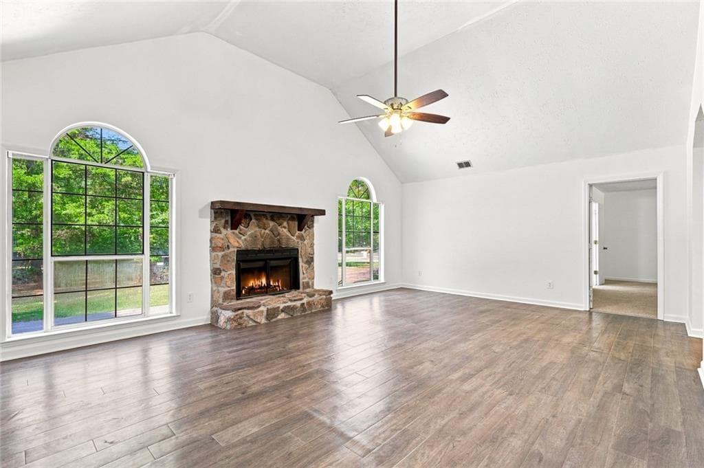 3 bedroom, 2 bathroom, 1,648 sq ft single family residence for sale at 160 Pittypat Place, Mcdonough, GA 30253 — photo 4