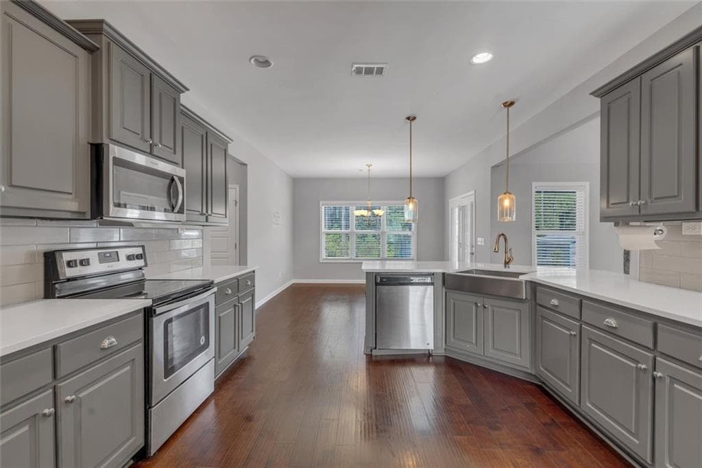 4 bedroom, 4 bathroom, 3,139 sq ft single family residence under contract at 507 Bexley Road, Moreland, GA 30259 — photo 4