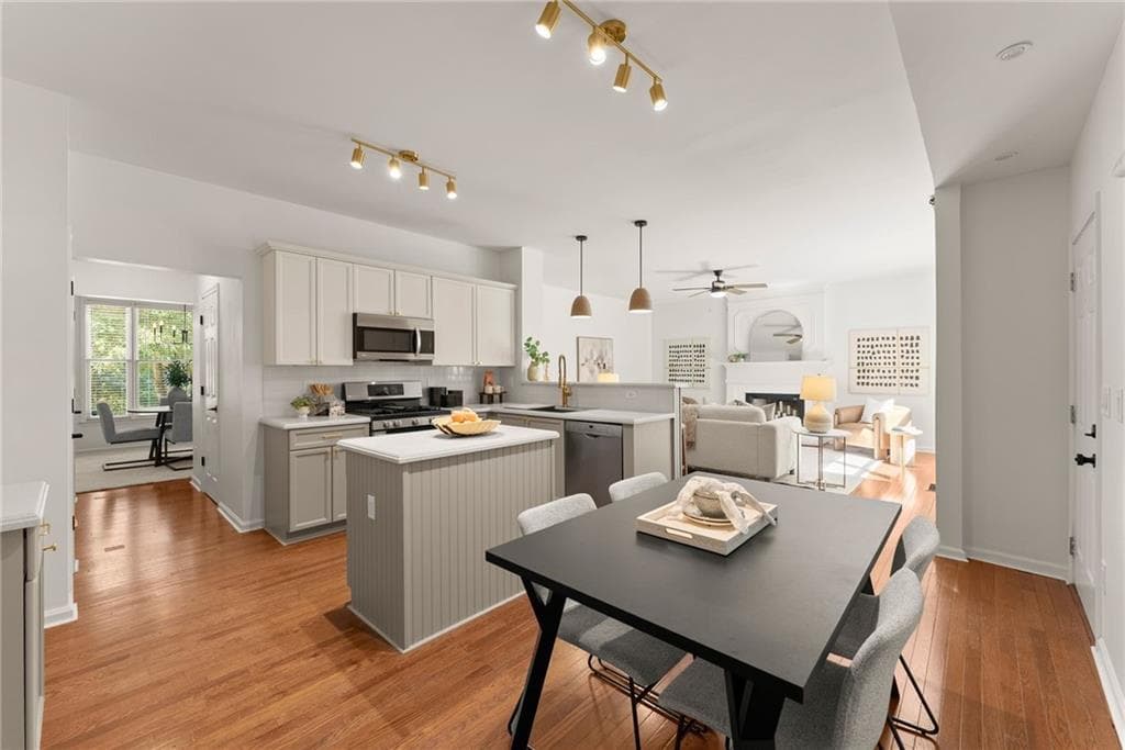 4 bedroom, 4 bathroom, 3,188 sq ft single family residence for sale at 1275 Mountain Ivey Ct, Sugar Hill, GA 30518 — photo 9