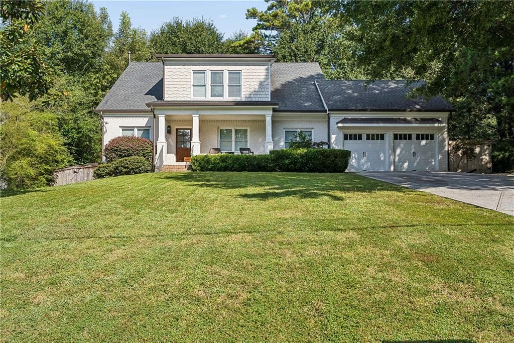 5 bedroom, 5 bathroom, 3,782 sq ft single family residence under contract at 3544 Rockhaven Circle, Atlanta, GA 30324 — photo 3