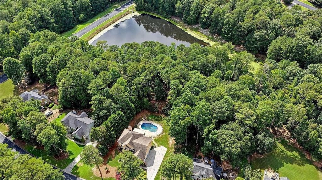 5 bedroom, 4 bathroom, 4,015 sq ft single family residence under contract at 205 Harbor Lakes Way, Fayetteville, GA 30215 — photo 5