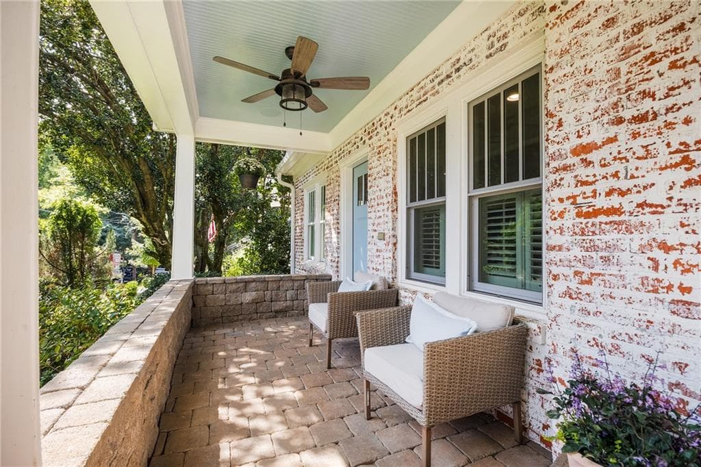 4 bedroom, 4 bathroom, 2,770 sq ft single family residence for sale at 1298 Lanier Boulevard, Atlanta, GA 30306 — photo 2