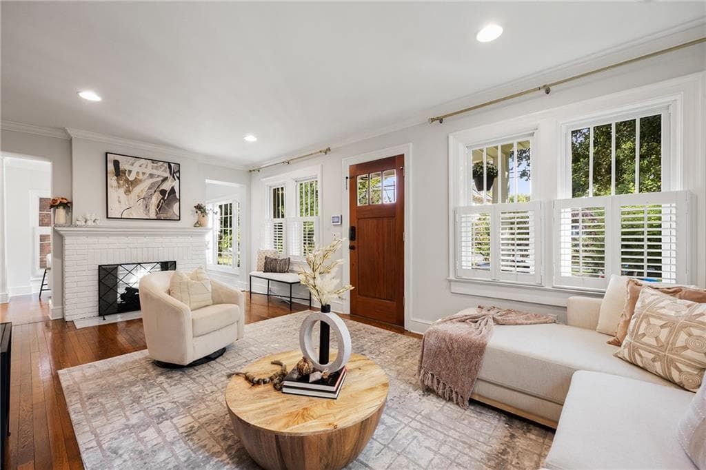 4 bedroom, 4 bathroom, 2,770 sq ft single family residence for sale at 1298 Lanier Boulevard, Atlanta, GA 30306 — photo 4